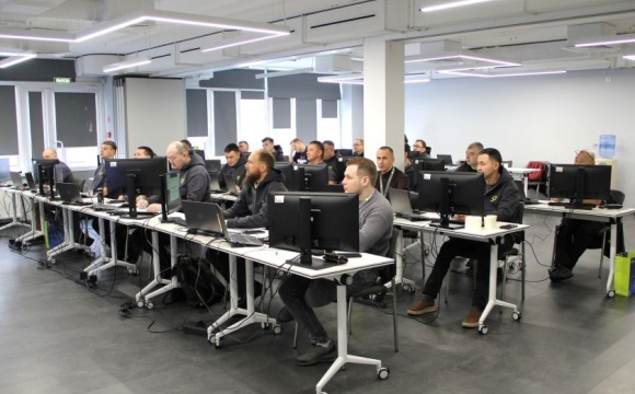 Фонд «Защитники Отечества» совместно с партнерами продолжает работу по переобучению и трудоустройству ветеранов СВО