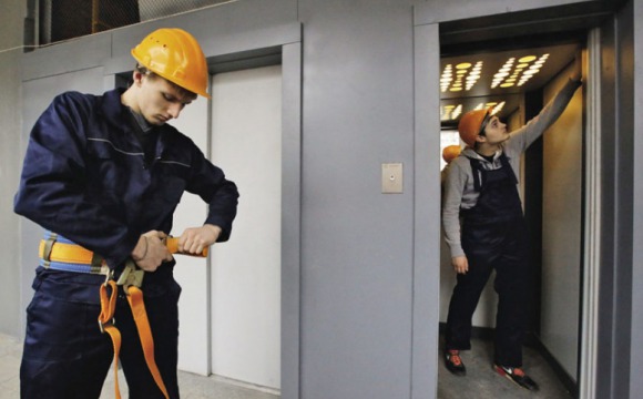 По программе капремонта в Подмосковье будет заменено более 2 тыс. лифтов в 2017 году