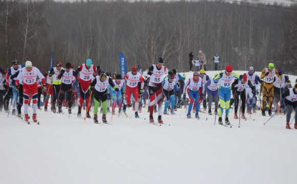 Более 200 спортсменов приняли участие в Утробинской лыжной гонке