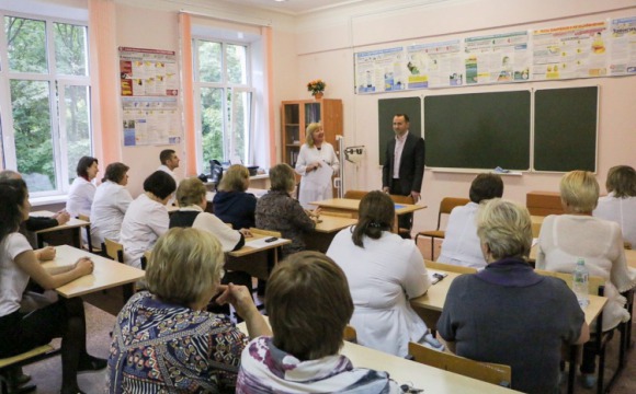 Михаил Сапунов встретился с преподавателями Красногорского медицинского училища