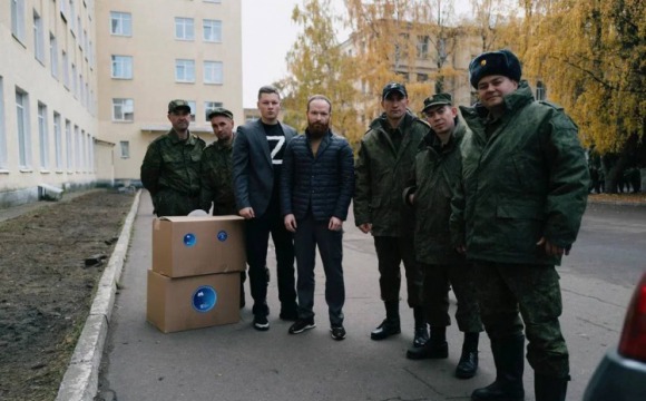 Депутат Госдумы передал гуманитарный груз мобилизованным гражданам