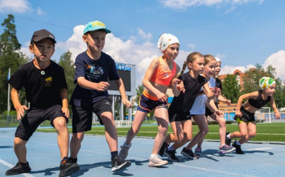 В Красногорске состоялся Ежегодный кросс на призы Олимпийский чемпионки Татьяны Навки для детей и родителей
