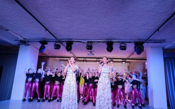 В преддверии Международного Женского Дня в КДК “Мечта” прошел праздничный концерт