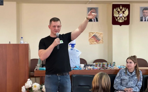 В Красногорске провели мастер-класс в стиле стринг-арт