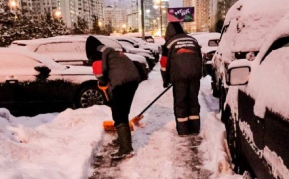 Зима в Красногорске выдалась снежной: городские службы ежедневно проводят уборку снега в круглосуточном режиме