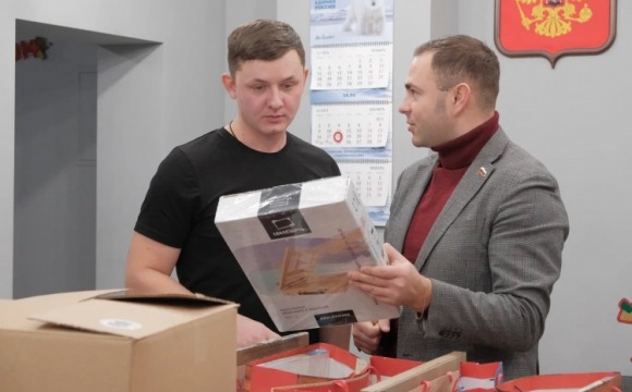 Красногорские партийцы отправили предпраздничную гуманитарную помощь жителям новых территорий России  
