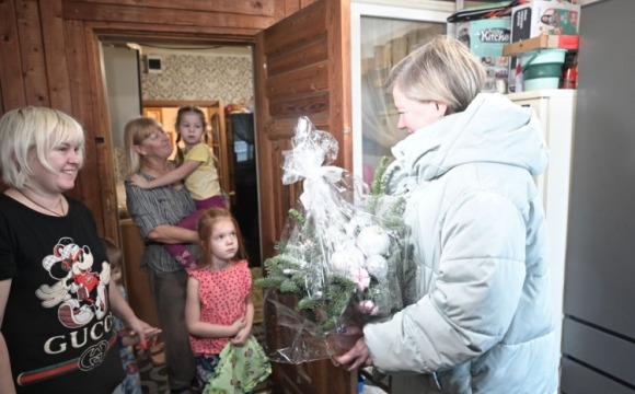 В Красногорске поздравили семью участника СВО с Новым годом