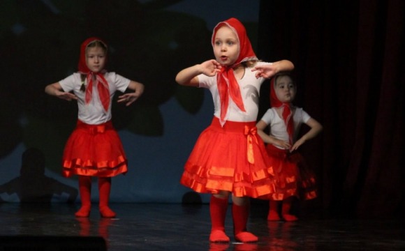 Весенний праздник в Доме культуры «Луч»