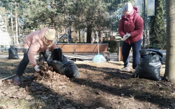 В детском городке «Сказочный» и ЭкоПарке «Губайловский» наводят порядок