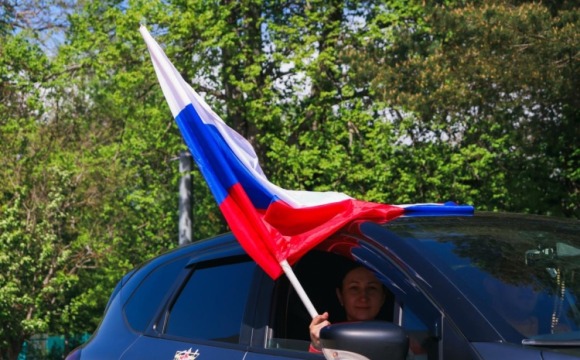 Боец СВО из Красногорска принял участие в юбилейном патриотическом автопробеге «Дорогами Победы»