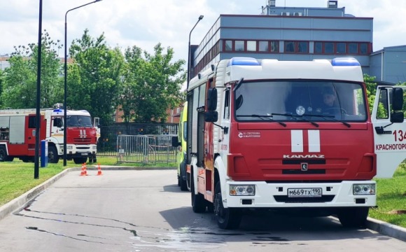 В детском клиническом центре имени Л. М. Рошаля прошла практическая тренировка по эвакуации людей