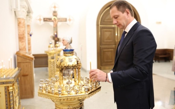 Дмитрий Волков принял участие в архиерейской службе