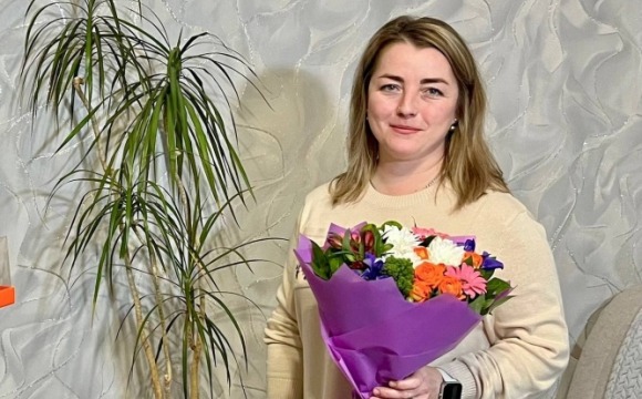 В Красногорске семью участника СВО поздравили с Днём многодетной семьи