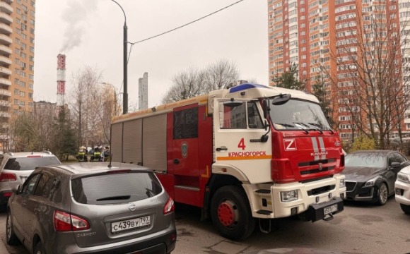Частичное обрушение конструкций при демонтаже здания в Красногорске