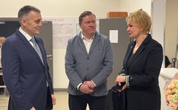 Депутат Мособлдумы Роман Володин посетил детские школы искусств Красногорска