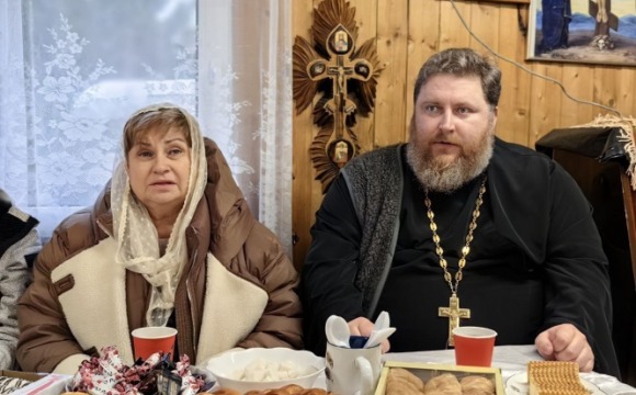 В Нахабино состоялась служба, на которую были приглашены родственники и вдовы участников СВО