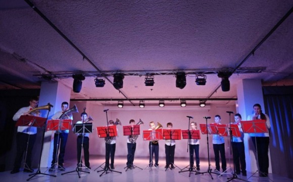 В КДК «Мечта» прошел концерт «Мамина улыбка», приуроченный ко Дню матери