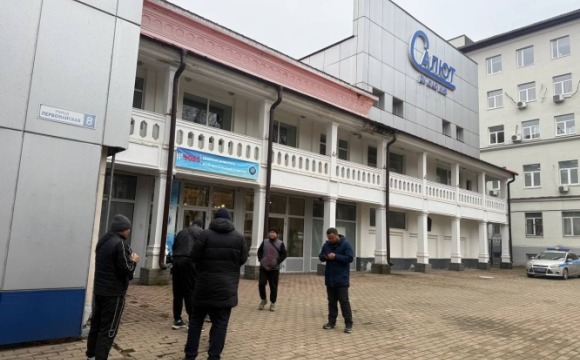 В Красногорске в ДК «Салют» проходят досрочные выборы депутатов Жогорку Кенеша (парламента) Кыргызской Республики