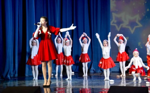 Во Дворце культуры «Подмосковье» состоялся концерт «Новый год зажигает ёлки»