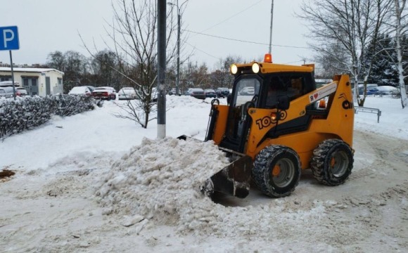 В Красногорске в уборке снега задействованы свыше 1100 работников служб и более 300 единиц техники