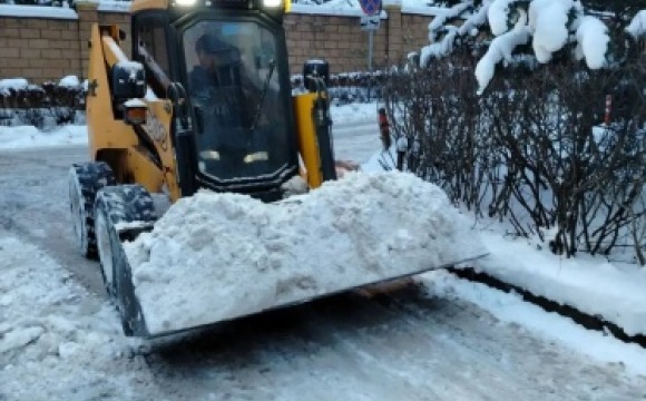 В городском округе Красногорск продолжается ежедневная уборка снега