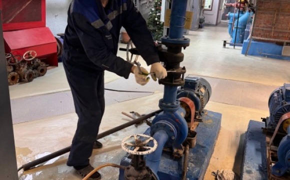 Проводятся работы по восстановлению горячего водоснабжения в с. Николо-Урюпино и п. Инженерный, д. 1-6