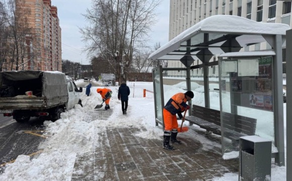 В Красногорске продолжается работа по ликвидации последствий снегопада. Основной приоритет - расчистка дорожно-тротуарной сети, дворов и общественных территорий