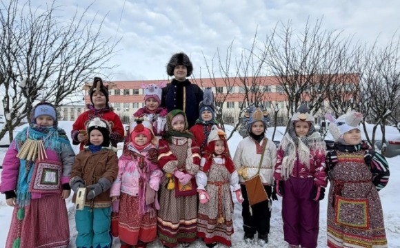 Культурно-досуговый клуб «Мечта» организовал праздник «Настали Святки – запевай колядки»