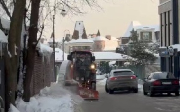 Коммунальные и дорожные службы Красногорска активно берут на вооружение роторы для уборки снега