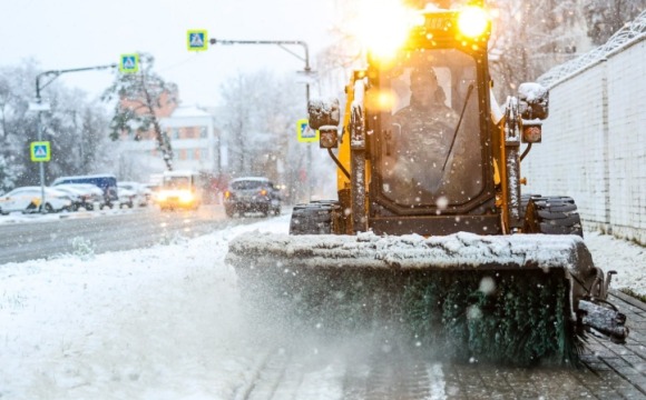 Более 1,7 тысячи коммунальщиков и свыше 360 единиц техники готовы к новому циклону в Красногорске