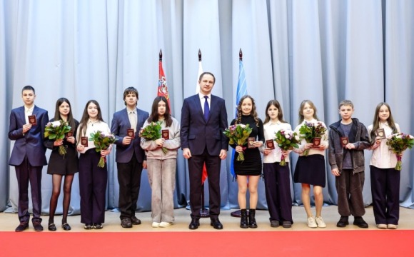 Дмитрий Волков вручил первые паспорта юным красногорцам