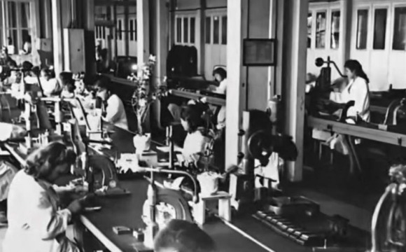 Дмитрий Волков почтил память о возрождении градообразующего завода в годы войны