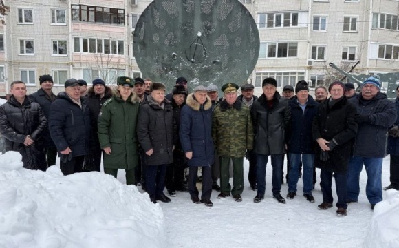 В честь Дня защитника Отечества ветераны и офицеры Управления РКО ВС РФ почтили память героев в военном городке Павшино