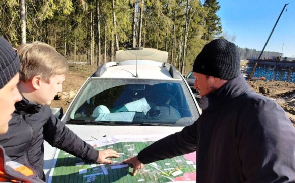 Первый замминистра транспорта Подмосковья Алексей Кучеров проинспектировал ход строительства дорог в Красногорске