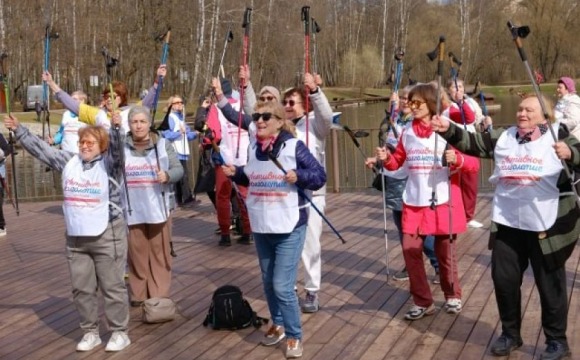 Красногорские участники программы «Активное долголетие» приняли участие во Всероссийской акции «10 тысяч шагов к жизни»