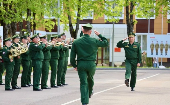 Торжественная линейка для кадетов прошла в военно-инженерной академии в Нахабино