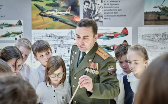 Герои неба