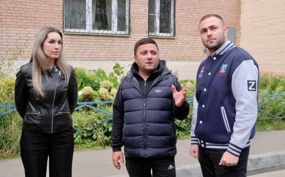 На Лесной продолжается благоустройство детской площадки
