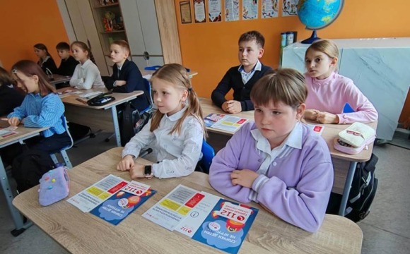 Оператор Службы 112 Подмосковья провёл открытый урок для школьников