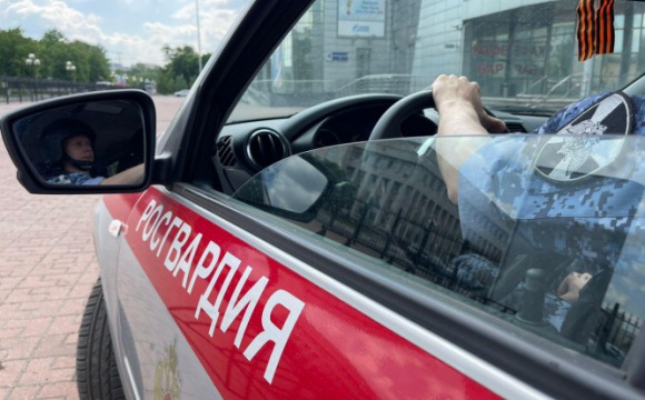 Росгвардейцы задержали подозреваемого в серии краж из магазина в Красногорске