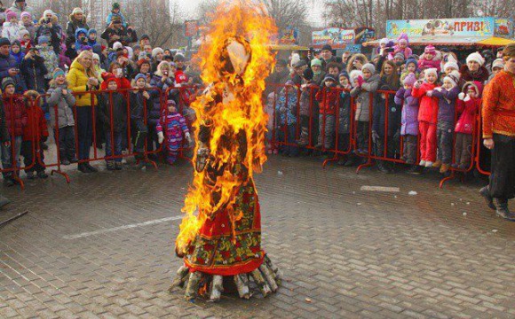 Более тысячи человек отметили широкую Масленицу в Красногорске