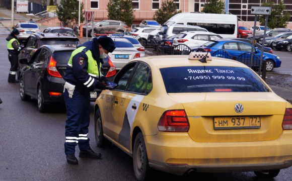 Красногорские автоинспекторы провели рейд «Маленький пассажир – большая ответственность»