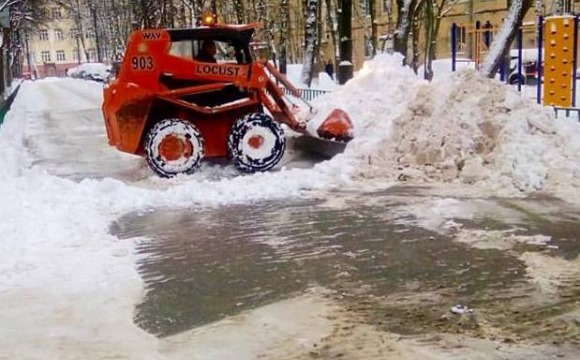 В Красногорске управляющие компании борются с рекордным снегопадом