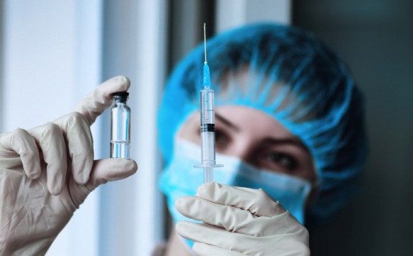 Почти 25 тыс человек сделали прививку от гриппа в подмосковных ТЦ