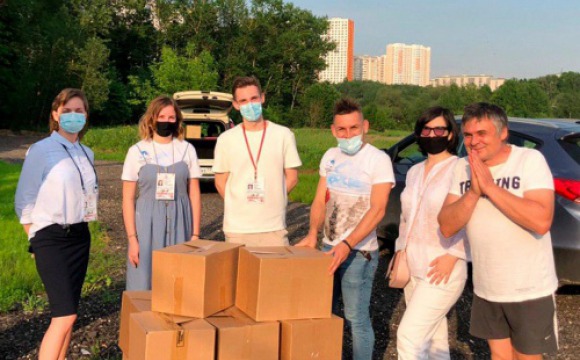 16 продуктовых наборов доставили красногорские волонтеры жителям, пострадавшим в результате подтоплений