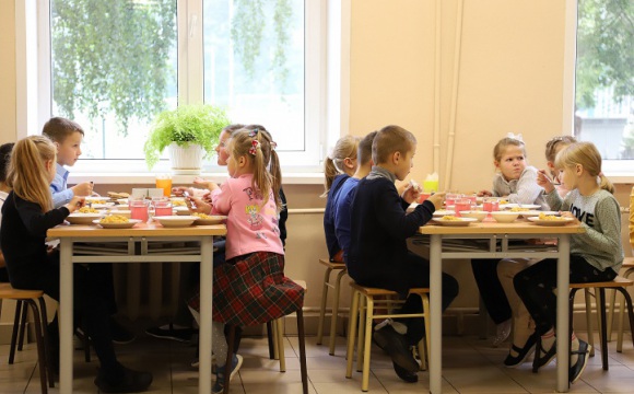 Роспотребнадзор информирует об организации питания в школах
