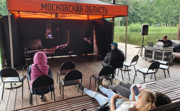 На Ивановских прудах начались показы авторских кинолент