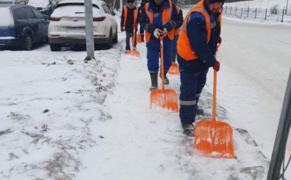 1074 рабочих вышли на зимнюю уборку в Красногорске