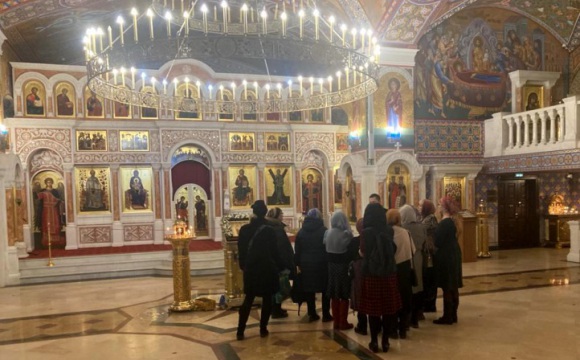 Члены клуба «Активное долголетие» посетили Никольский собор в Павшинской пойме