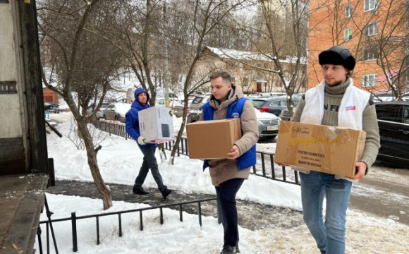 Красногорские партийцы приняли участие в акции «Книги – Донбассу»